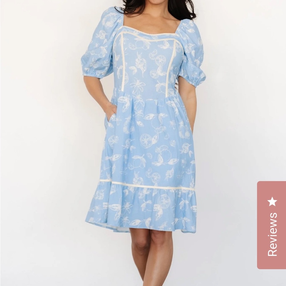 Sold🩵Blue and White Ruffled Puff Sleeve Sundress